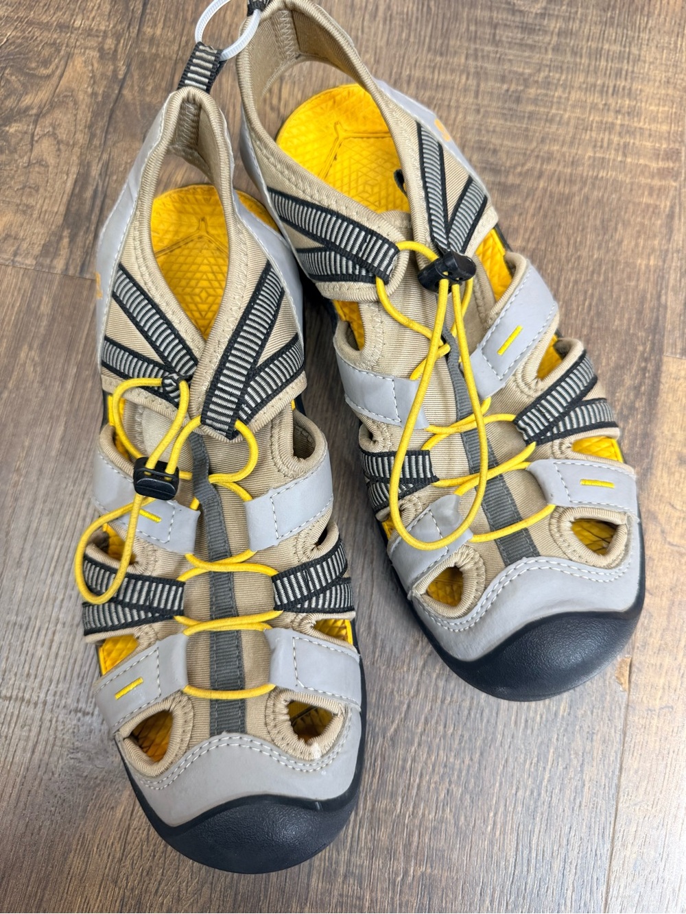 Men's Athletic Outdoor Sandals in Yellow, Gray & Tan